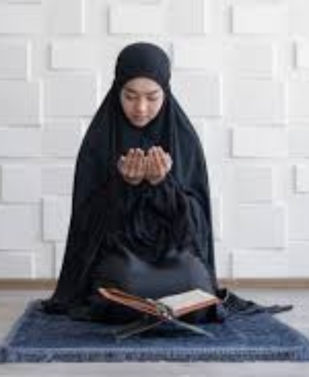
ইবাদতের মাধ্যমে আল্লাহর নৈকট্য লাভ